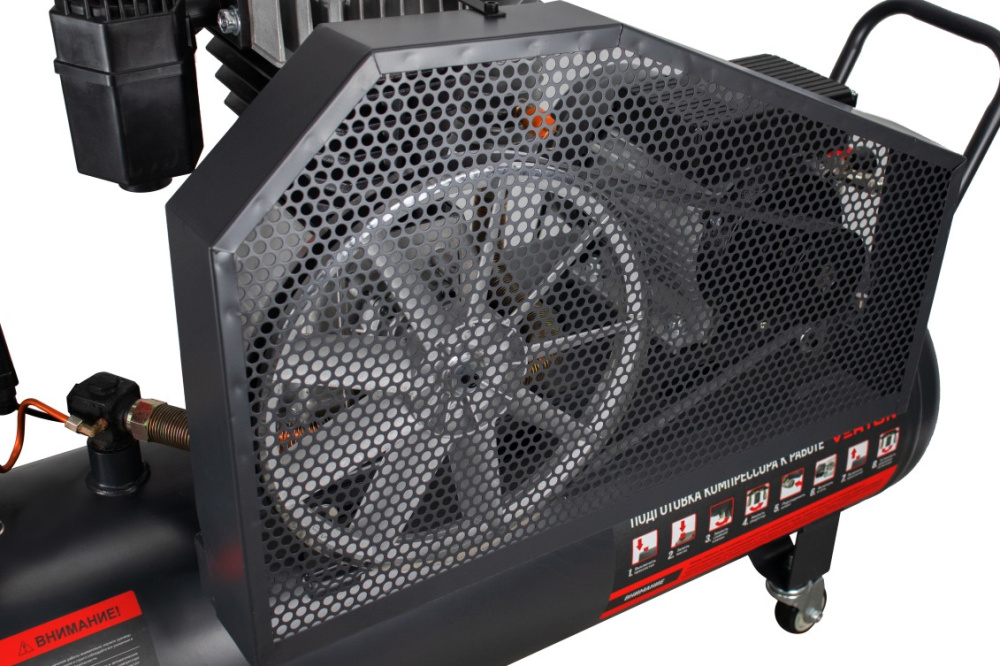 Компрессор ременной Verton Air AC-150/700R (230/50 В/Гц,масл.ремен. произв. 700л/мин, V 150л, макс. дав.10 бар, мощн. 3,7 кВт, част. вращ. двиг. 2800 об/мин,итальянский тип компрессорного блока,рапид, асинх. однофаз.)