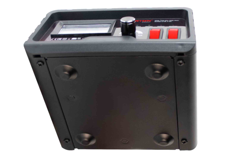 Зарядное устройство VERTON Energy ЗУ-10Р (230/50 В/Гц, мощн 100Вт, напряж. аккум. 6/12В,емкость обсл. аккум.  6-120 Ач,заряд. ток 10А) 12 шт/кор.