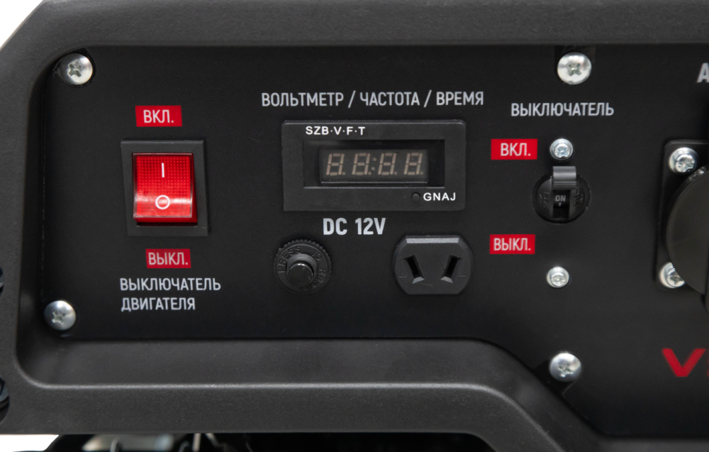Генератор бензиновый VERTON POWER GG3900 (2,8/3,2 кВт, 230В, 7л.с., 212 см3, Цифр. дисплей (вольтметр, частота, моточасы), хром. теплоизолятор глушителя, ручной старт, DC 12В,  розетки 2*16А, бак 12л)